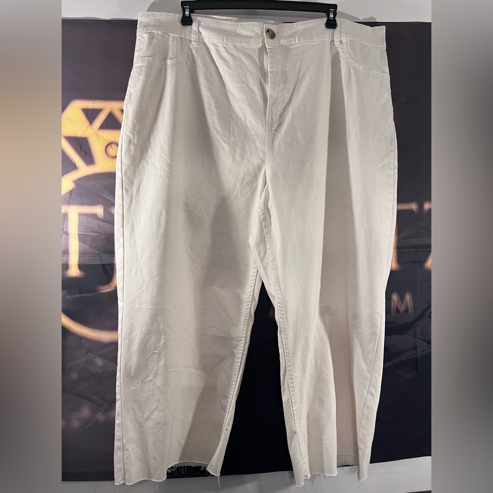 Black Tape_ Women's Cream Cropped Pants